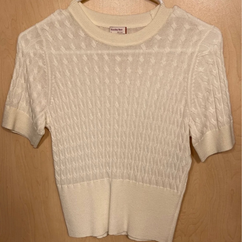 Aritzia Sunday Best cropped sweater